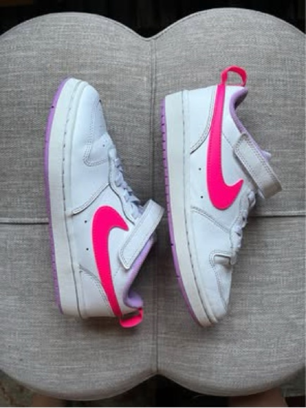 Kids Nike Sneakers - Picture 2 of 4